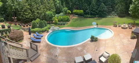 336 Stonegate Dr, Birmingham, AL 35242