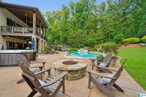 Exterior - 336 Stonegate Dr, Birmingham, AL 35242 photo 15 of 23