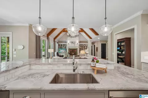 Kitchen - 336 Stonegate Dr, Birmingham, AL 35242 photo 5 of 6