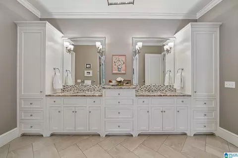 Bath - 336 Stonegate Dr, Birmingham, AL 35242 photo 4 of 10