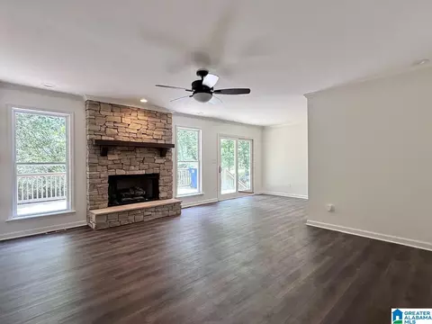109 Cahaba Forest Dr, Trussville, AL 35173