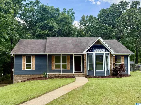 109 Cahaba Forest Dr, Trussville, AL 35173
