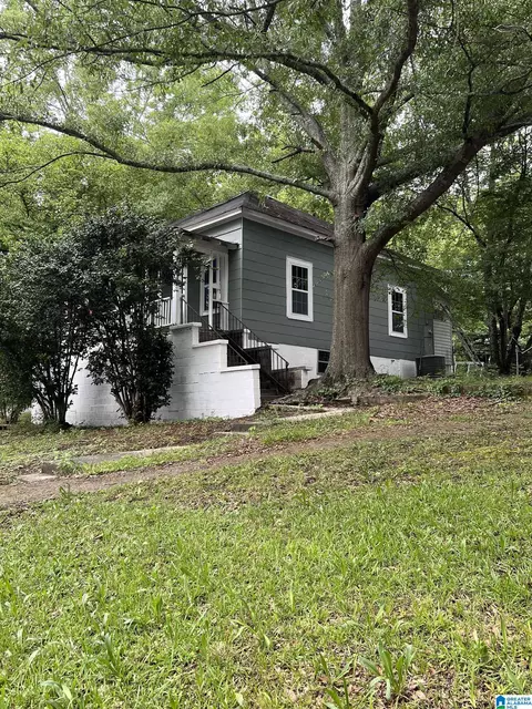 412 N 25th St, Pell City, AL 35125