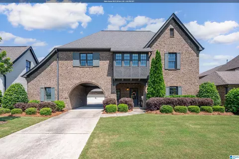 4912 Provence Cir, Vestavia Hills, AL 35242
