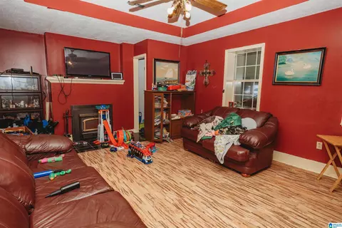 Living - 150 Cedar Trl, Warrior, AL 35180 photo 2 of 2