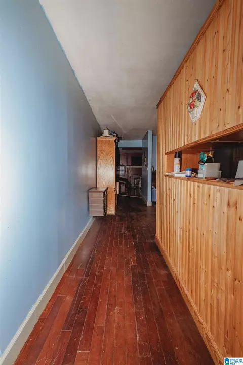 Entry Way - 150 Cedar Trl, Warrior, AL 35180 photo 5 of 8