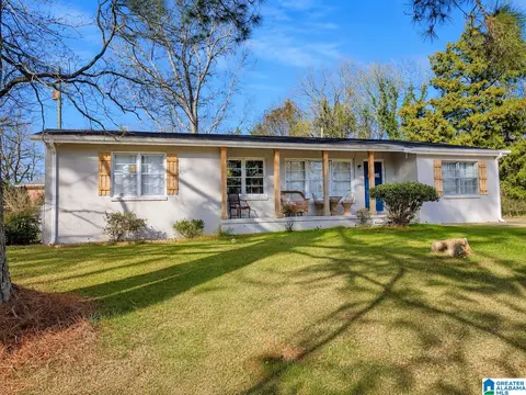905 Glen Oaks Cir, Fairfield, AL 35064
