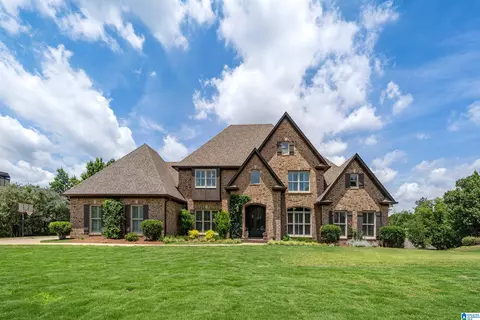 1033 Eagle Nest Cir, Birmingham, AL 35242
