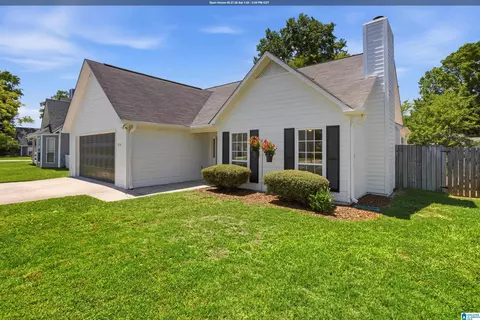 1414 Timber Cir, Helena, AL 35080
