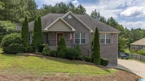 34 Oakbrook Cir, Cleveland, AL 35049