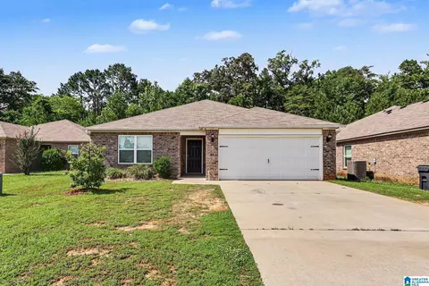 748 The Heights Ln, Calera, AL 35040