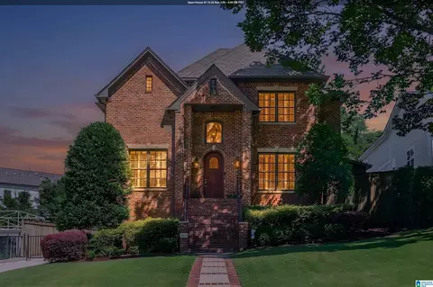1919 Wellington Rd, Homewood, AL 35209
