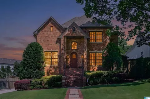 1919 Wellington Rd, Homewood, AL 35209