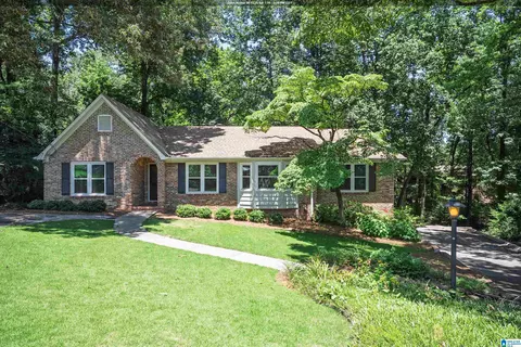 22 Fox Hollow Cir, Hoover, AL 35226