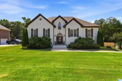 132 Oaklyn Hills Dr, Chelsea, AL 35043