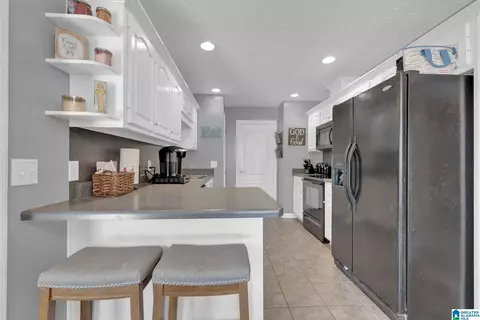 Kitchen - 95 Cedar Trl, Warrior, AL 35180 photo 1 of 4
