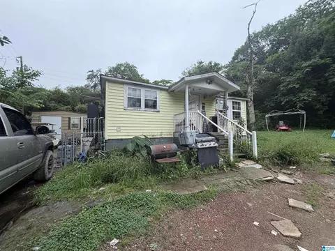 5316 Dogwood St, Gardendale, AL 35071