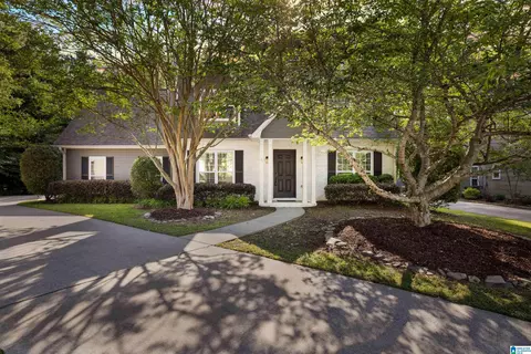 229 Brentwood Dr, Alabaster, AL 35007