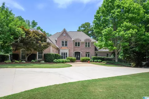 8237 Castlehill Rd, Birmingham, AL 35242
