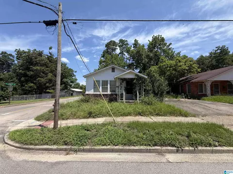 508 Covington Ave, Opp, AL 36467