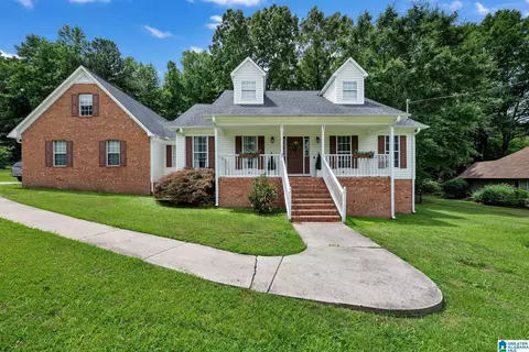 33 Greenbrier Ln, Oneonta, AL 35121