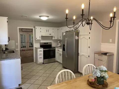 2710 Braelinn Pkwy N, Helena, AL 35080