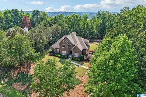 404 Greystone Glen Cir, Birmingham, AL 35242