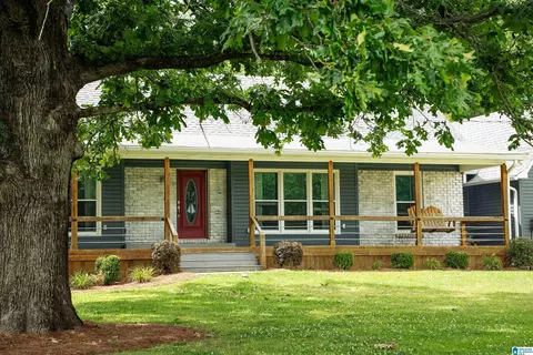 3943 Valley Bend Dr, Moody, AL 35004