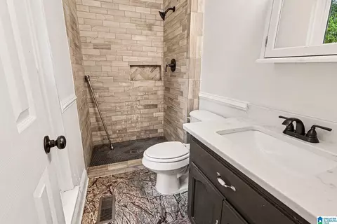 Bath - 355 Comanche St, Montevallo, AL 35115 photo 2 of 3