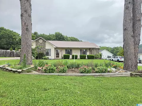 4977 Big Oak Dr E, Southside, AL 35907