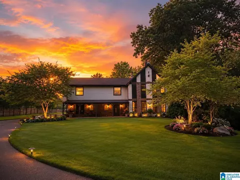 1405 Woodward Cir, Gardendale, AL 35071