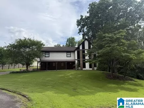 1405 Woodward Ct, Gardendale, AL 35071