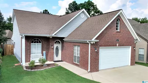 610 Crosscreek Cv, Pelham, AL 35124