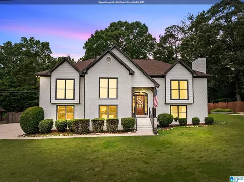 165 Essex Dr, Sterrett, AL 35147