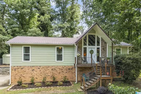 109 Yvonne Cir, Trussville, AL 35173
