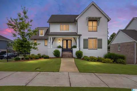 7751 Raleigh Dr, Trussville, AL 35173