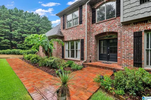 394 Greystone Glen Cir, Birmingham, AL 35242