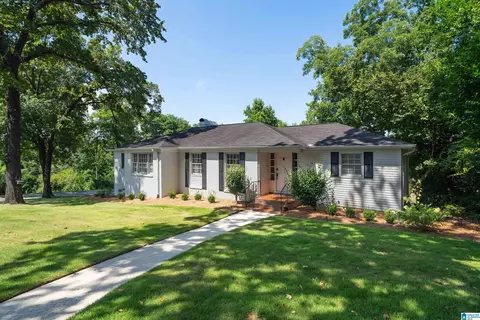 1128 Forest View Ln, Vestavia Hills, AL 35216