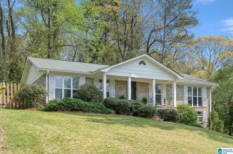 3511 Valley Cir, Vestavia, AL 35243