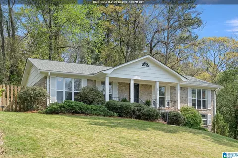 3511 Valley Cir, Vestavia, AL 35243