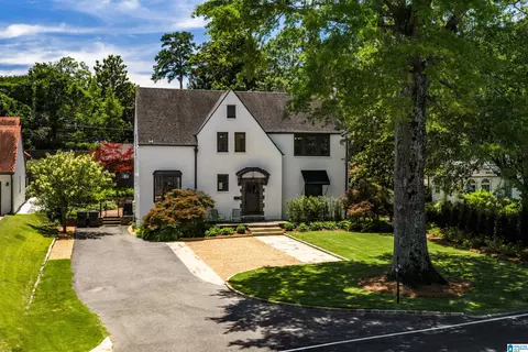 2459 Fairway Dr, Birmingham, AL 35213