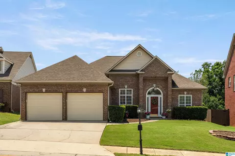 5128 Overlook Cir, Bessemer, AL 35022