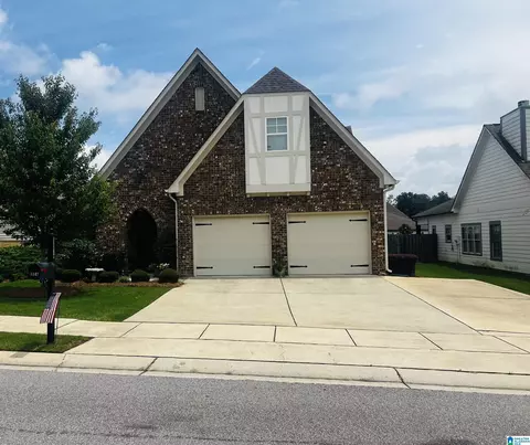 1147 Emerald Ridge Dr, Calera, AL 35040