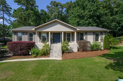 2108 Vestridge Dr, Vestavia Hills, AL 35216