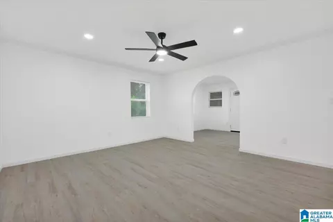 Living - 109 Lilly St, Clanton, AL 35045 photo 1 of 5