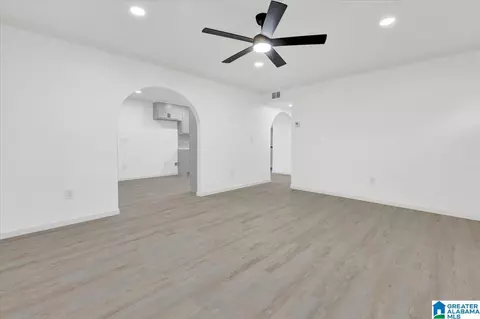 Living - 109 Lilly St, Clanton, AL 35045 photo 2 of 5