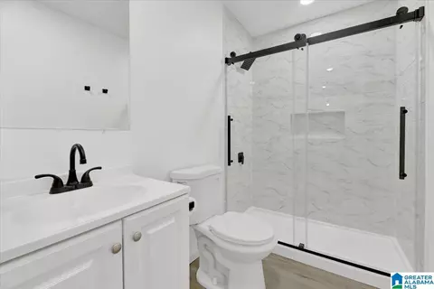 Bath - 109 Lilly St, Clanton, AL 35045 photo 1 of 2