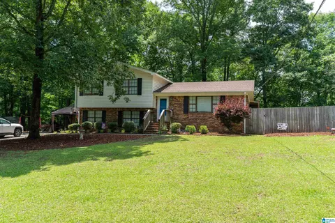 325 Ridgewood Dr, Hayden, AL 35079