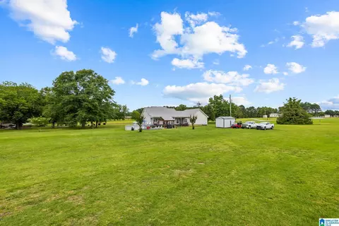 Exterior - 400 Cobb Dr, Jemison, AL 35085 photo 20 of 26