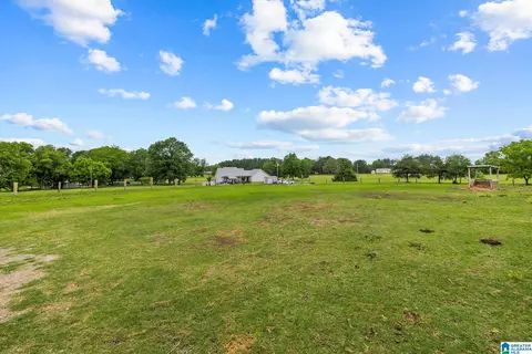Exterior - 400 Cobb Dr, Jemison, AL 35085 photo 24 of 26